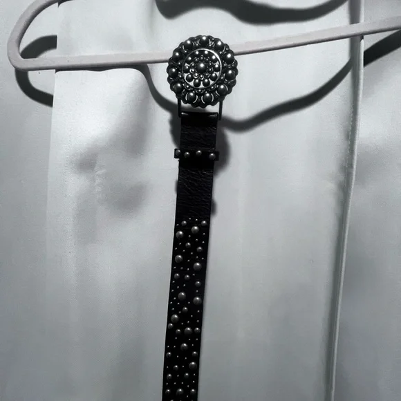 Vintage Style Genuine Leather Studded Belt Boho Western Medallion Buckle - Picture 5 of 8